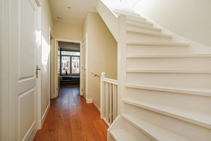 Foto 44 van Van Beverningkstraat 286