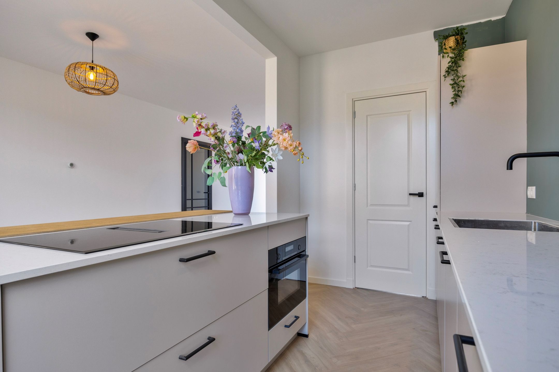 Photo 12 of Meidoornstraat 120