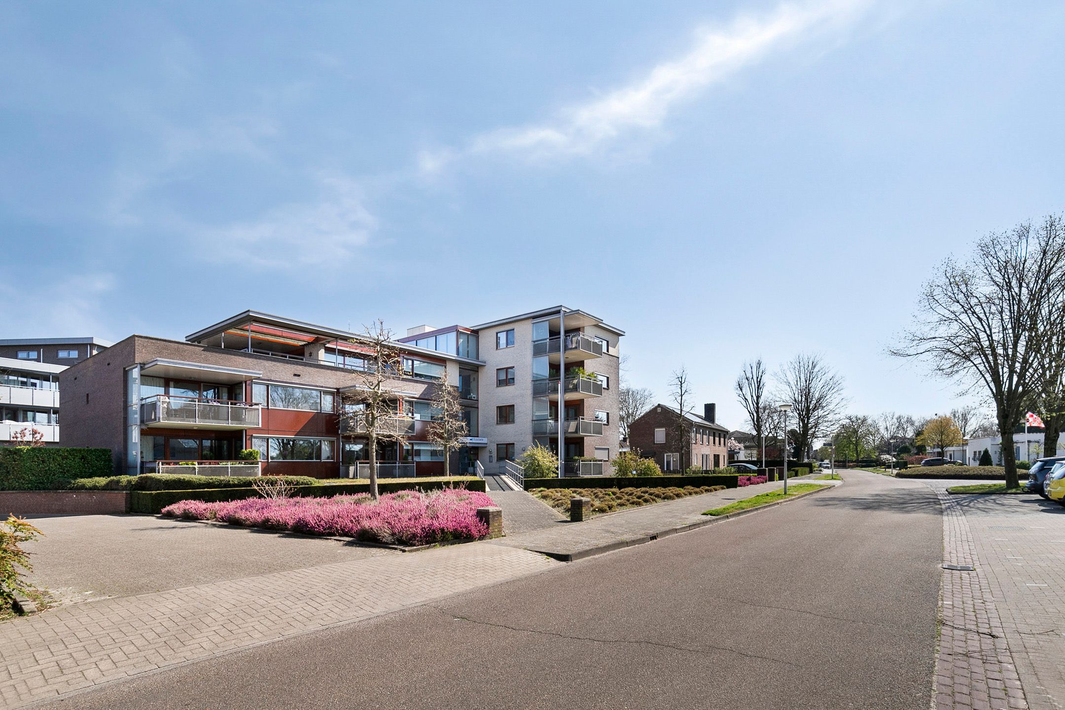 Photo 33 of Postel 11-A