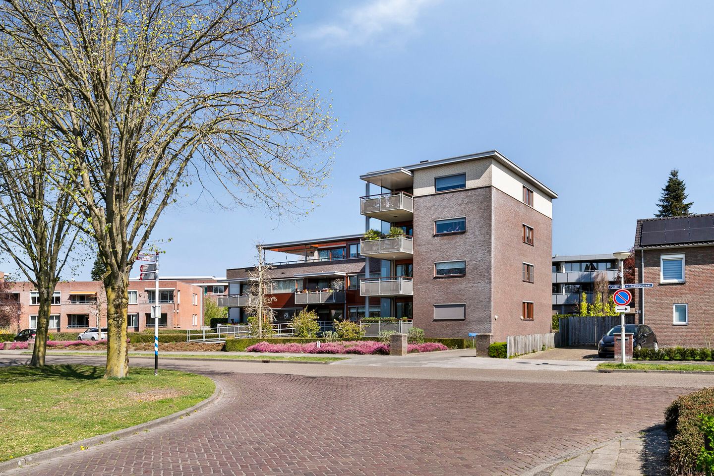 Photo 35 of Postel 11-A