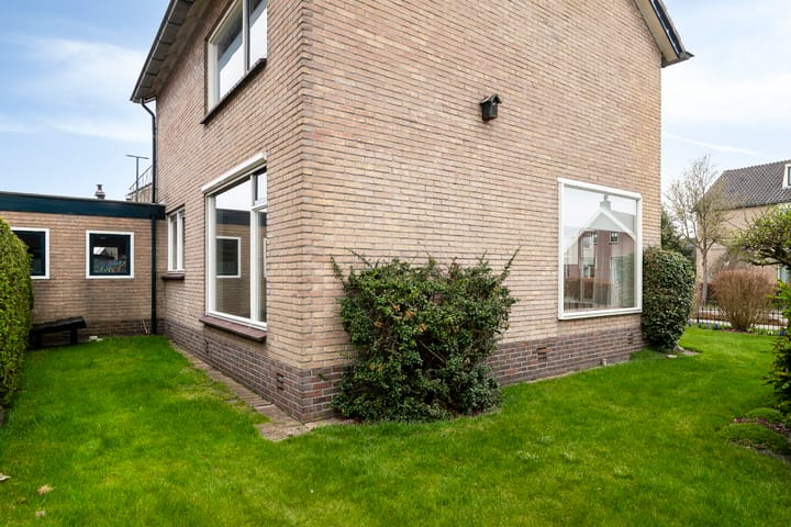 Foto 32 van Ds A.C. van Raalteweg 52