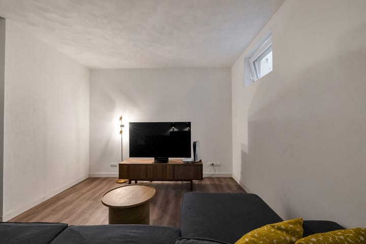 Foto 42 van Banstraat 3