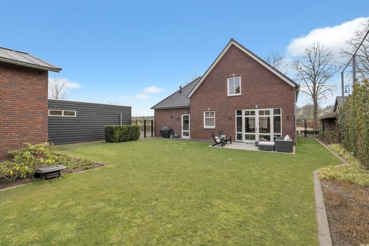 Foto 46 van Banstraat 3