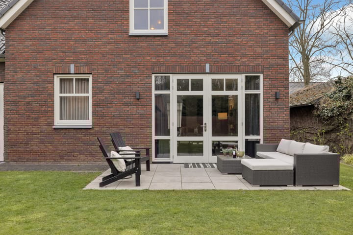 Foto 48 van Banstraat 3