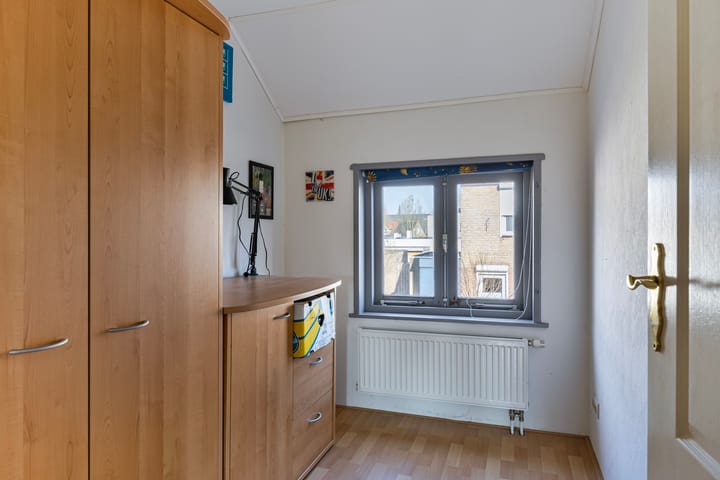 Foto 12 van Julianastraat 16