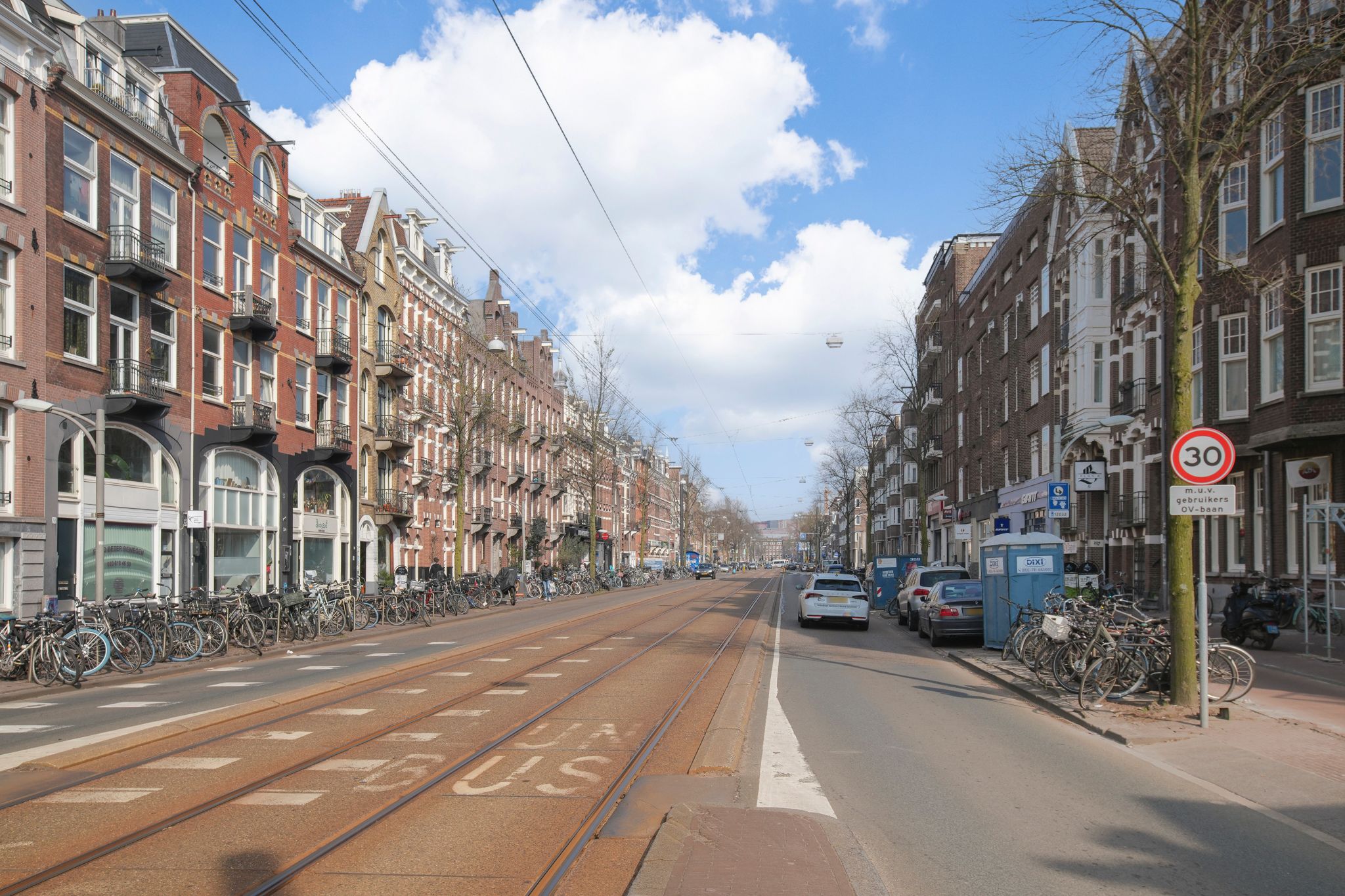 Photo 18 of Anna van den Vondelstraat 15-B