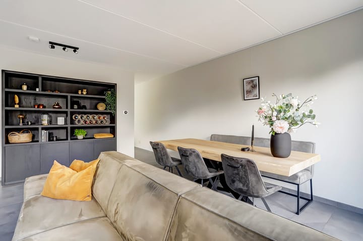 Photo 12 of Halifaxstraat 7