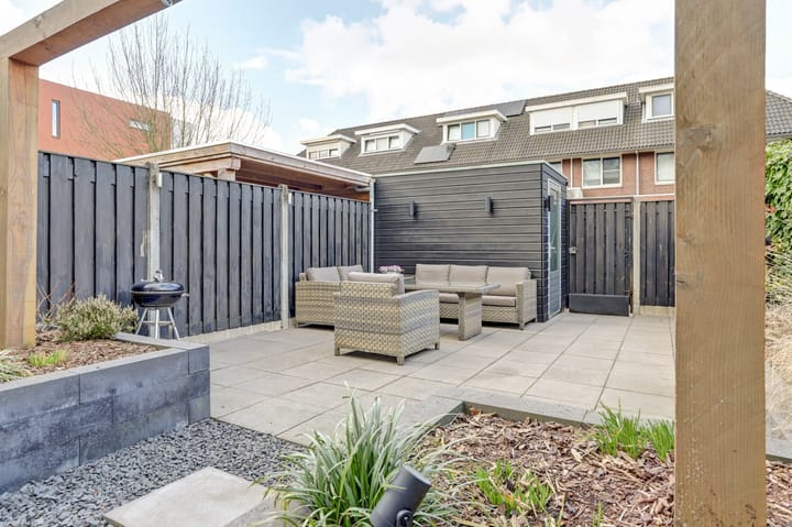 Photo 38 of Halifaxstraat 7