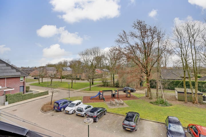 Photo 41 of Halifaxstraat 7