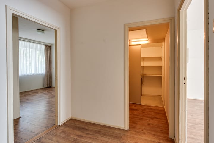 Foto 13 van Luitenant Generaal van Heutszlaan 36