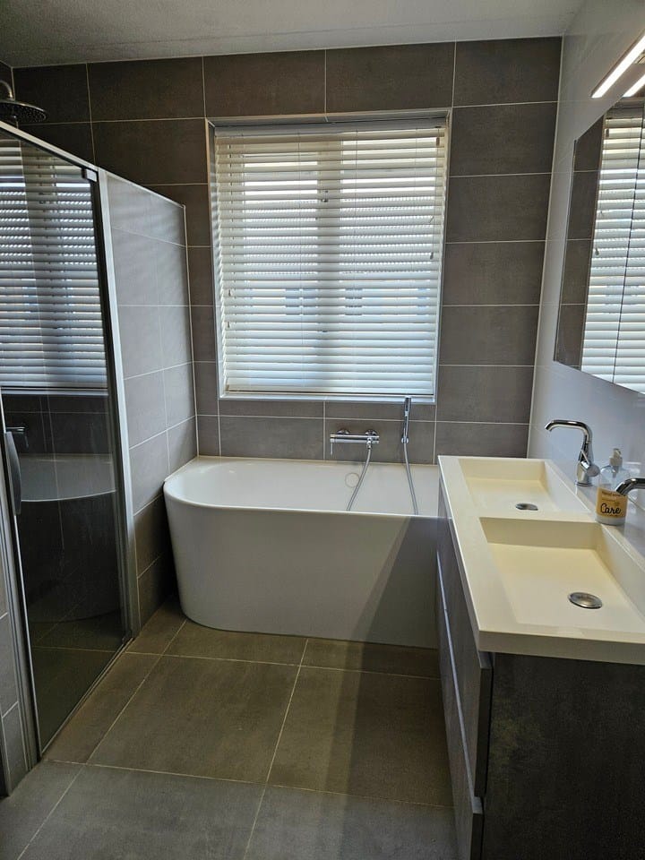 Foto 15 van Lelietuin 30