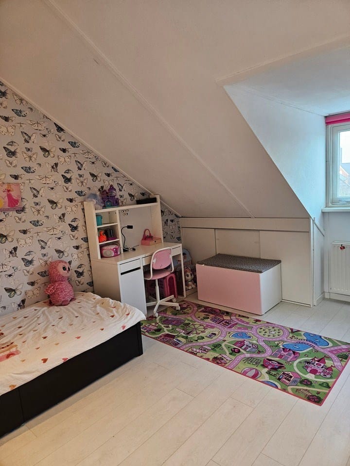 Foto 25 van Lelietuin 30