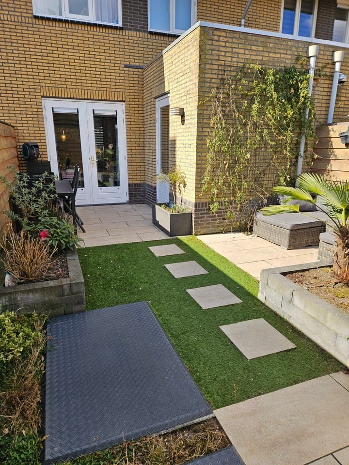 Foto 32 van Lelietuin 30