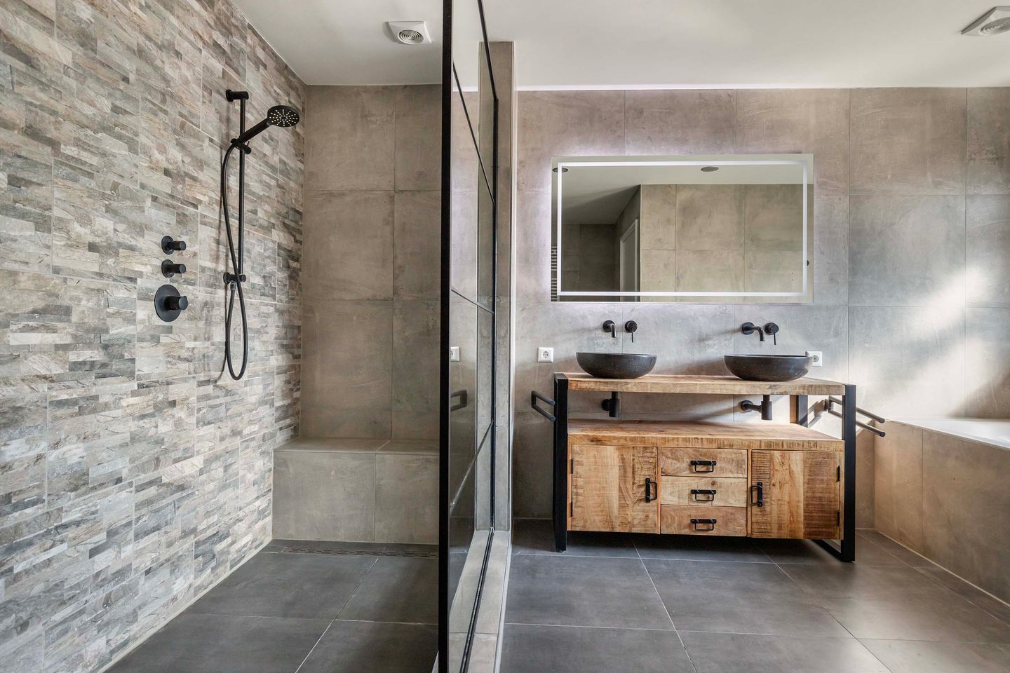 Photo 19 of Asselsestraat 111