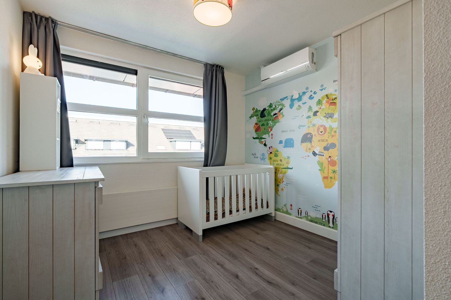 Photo 14 of Herman de Manhove 88