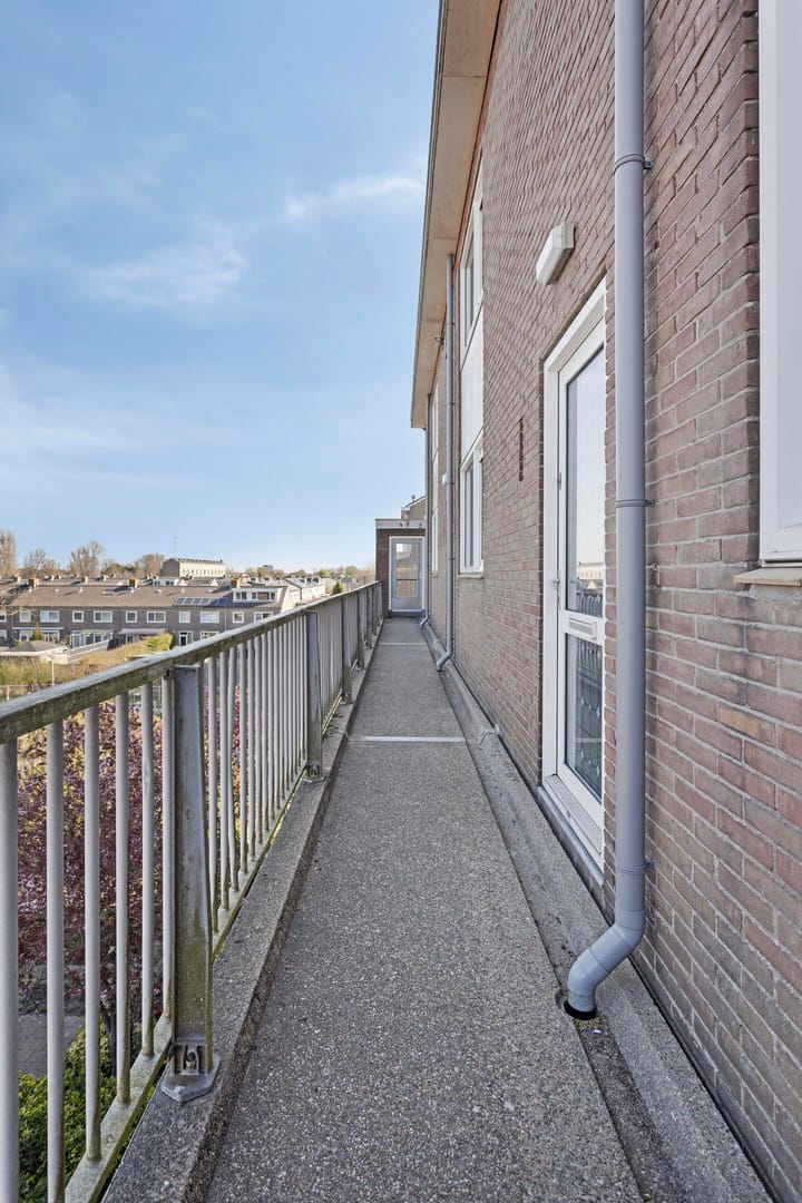 Foto 2 van Van Hogendorpweg 106