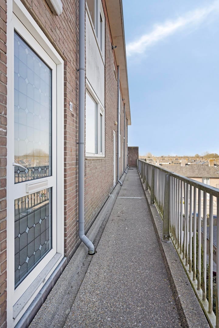 Foto 3 van Van Hogendorpweg 106