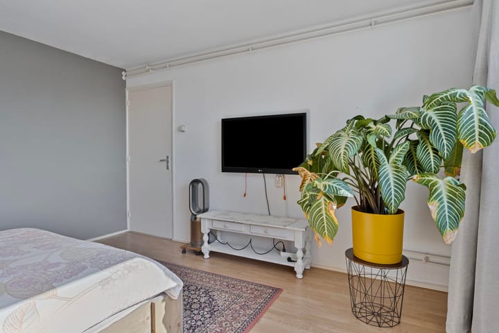 Foto 21 van Van Hogendorpweg 106