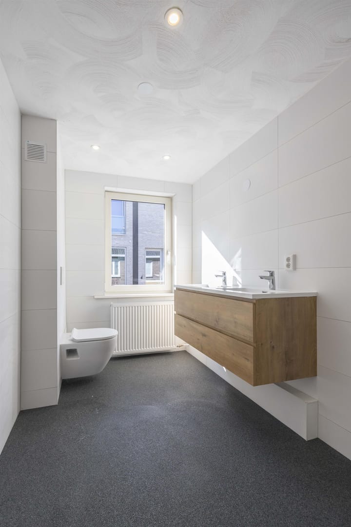 Foto 10 van Van Doorenstraat 5