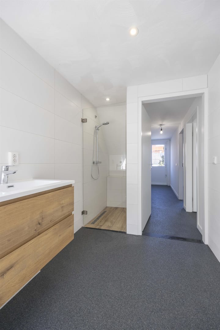 Foto 11 van Van Doorenstraat 5