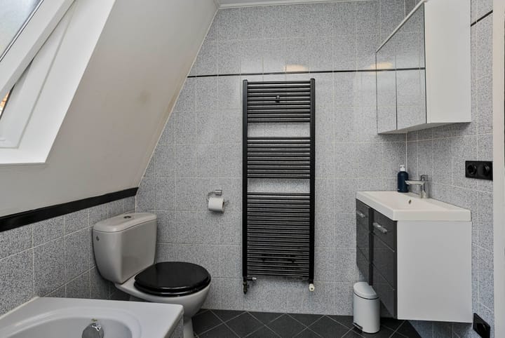 Foto 9 van St. Annastraat 61