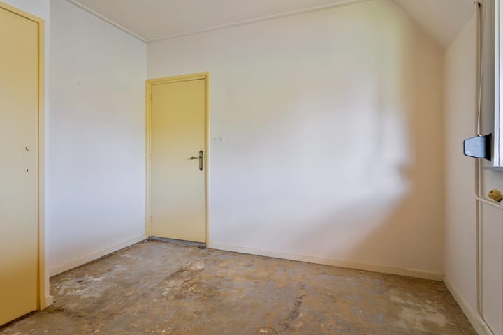 Foto 15 van Mgr. de Backerestraat 1