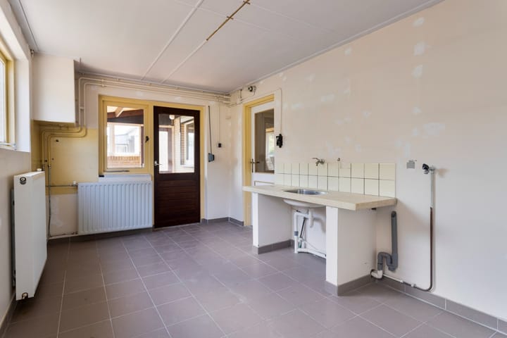 Foto 17 van Mgr. de Backerestraat 1