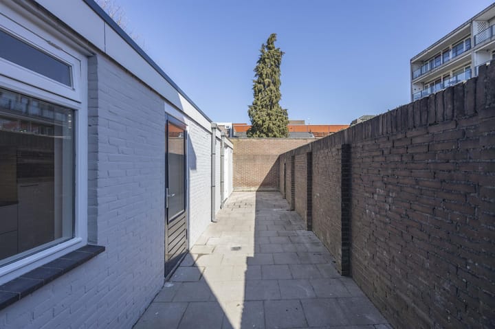 Foto 22 van Van Doorenstraat 5