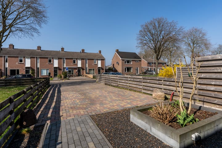 Foto 40 van Rozenlaan 17