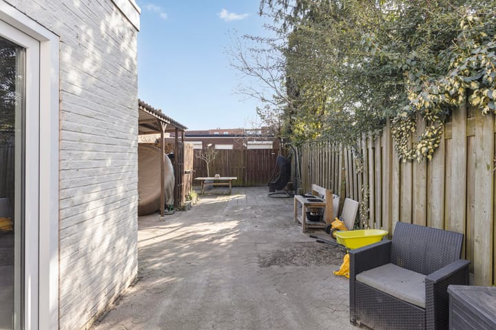 Foto 35 van Jan van der Leestraat 8