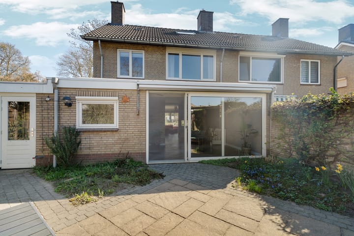 Foto 62 van Sportlaan 2