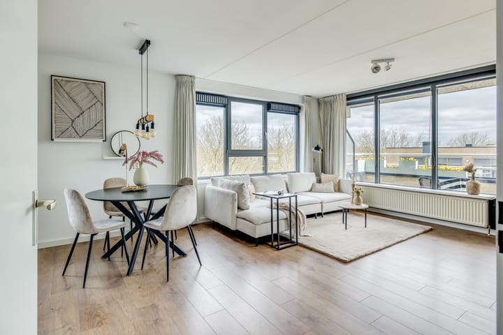 Foto 4 van Linschotensingel 1-HA