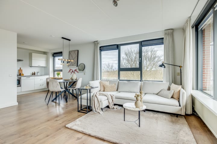 Foto 8 van Linschotensingel 1-HA