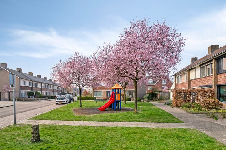 Foto 36 van Anjerstraat 40