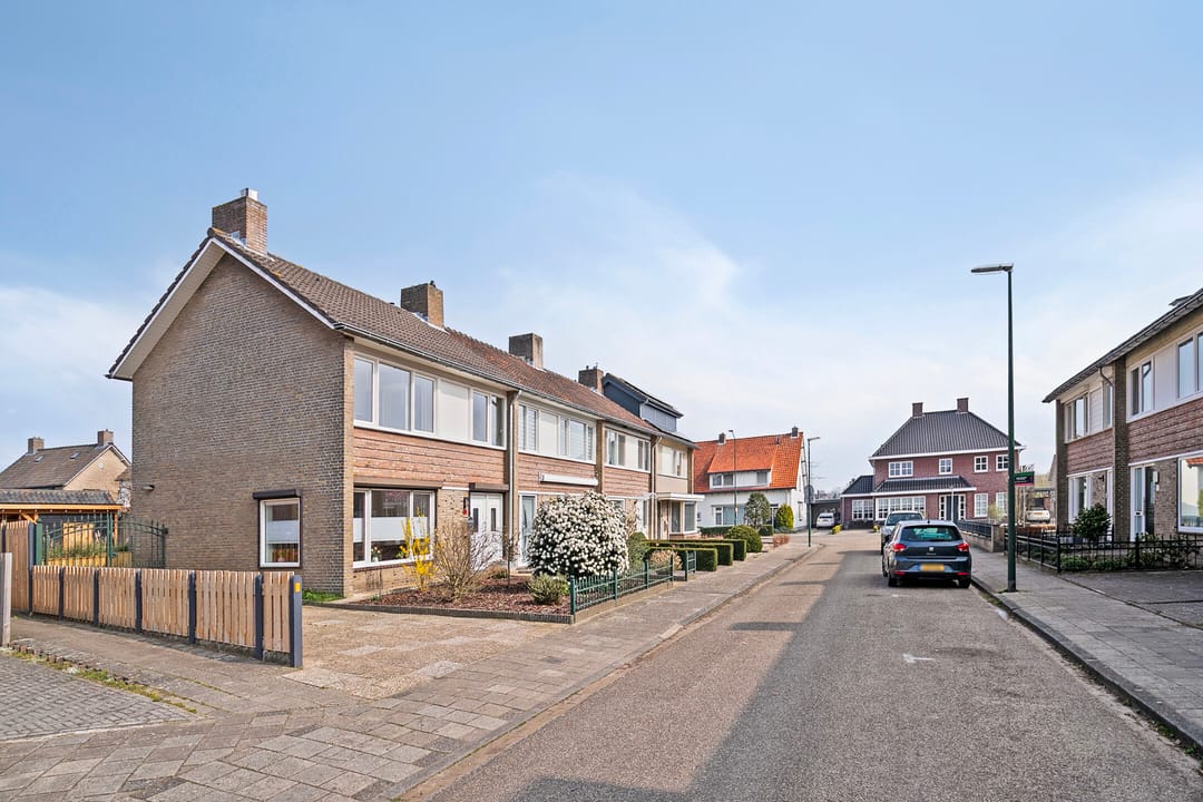 Photo 37 of Anjerstraat 40