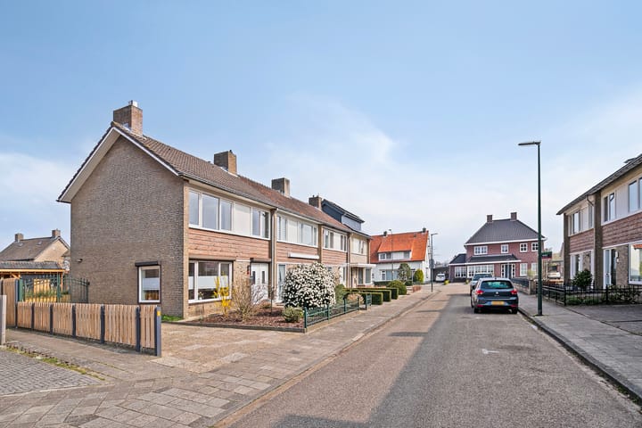 Foto 37 van Anjerstraat 40