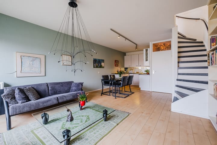 Foto 2 van De Bus 12