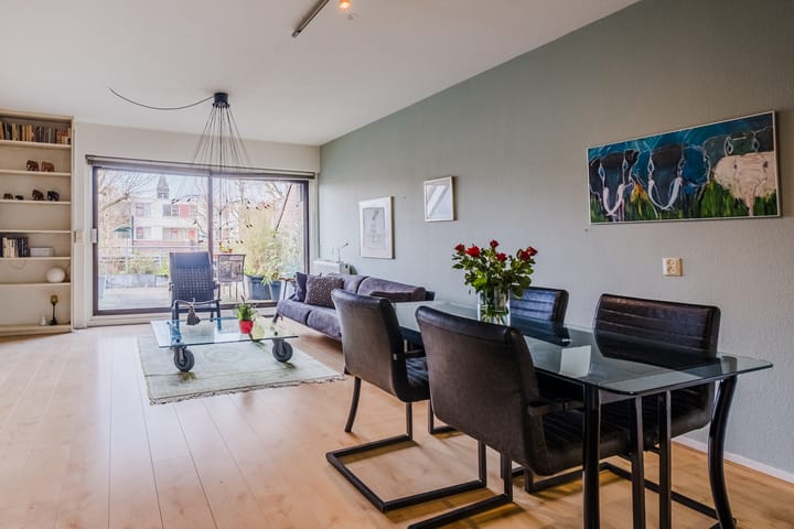 Foto 13 van De Bus 12