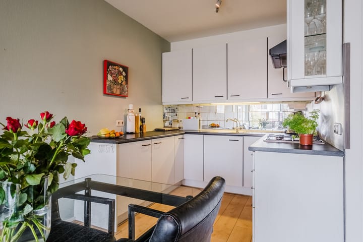 Foto 16 van De Bus 12