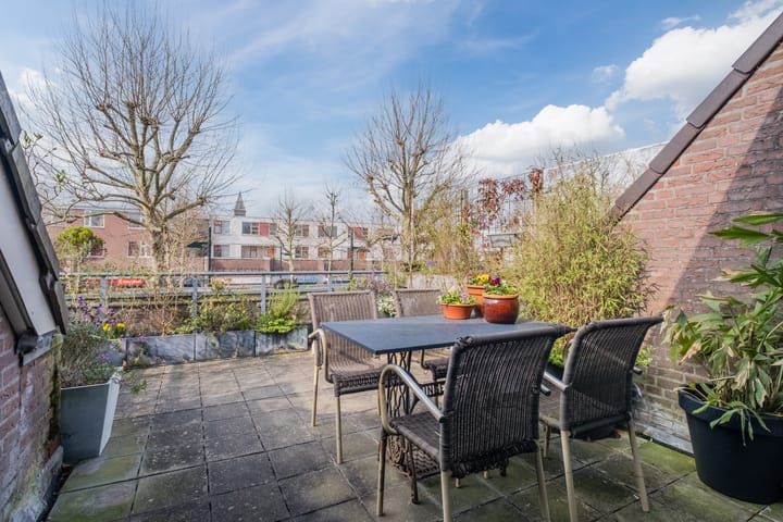 Foto 19 van De Bus 12