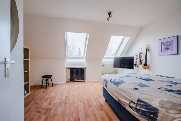 Foto 23 van De Bus 12