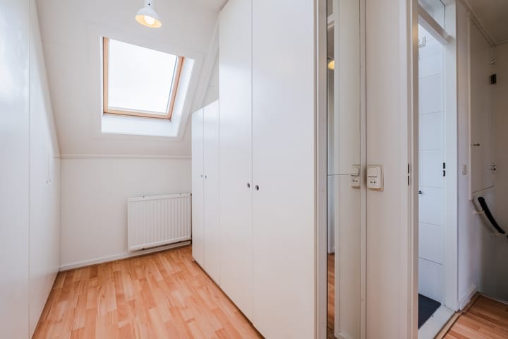 Foto 26 van De Bus 12