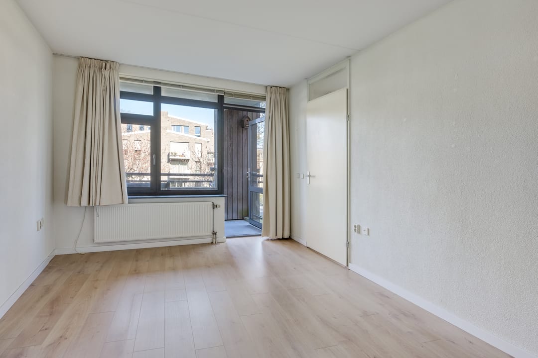 Photo 13 of Hendrika van Tussenbroeklaan 52