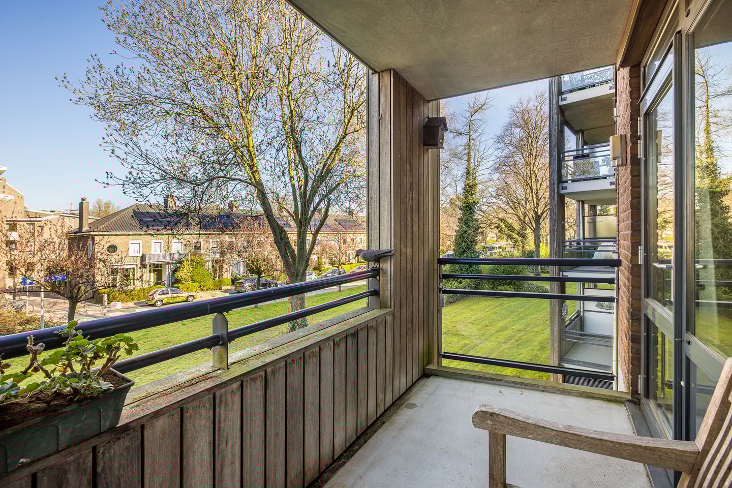 Photo 14 of Hendrika van Tussenbroeklaan 52