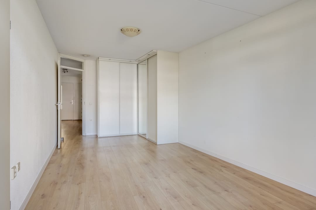 Photo 17 of Hendrika van Tussenbroeklaan 52