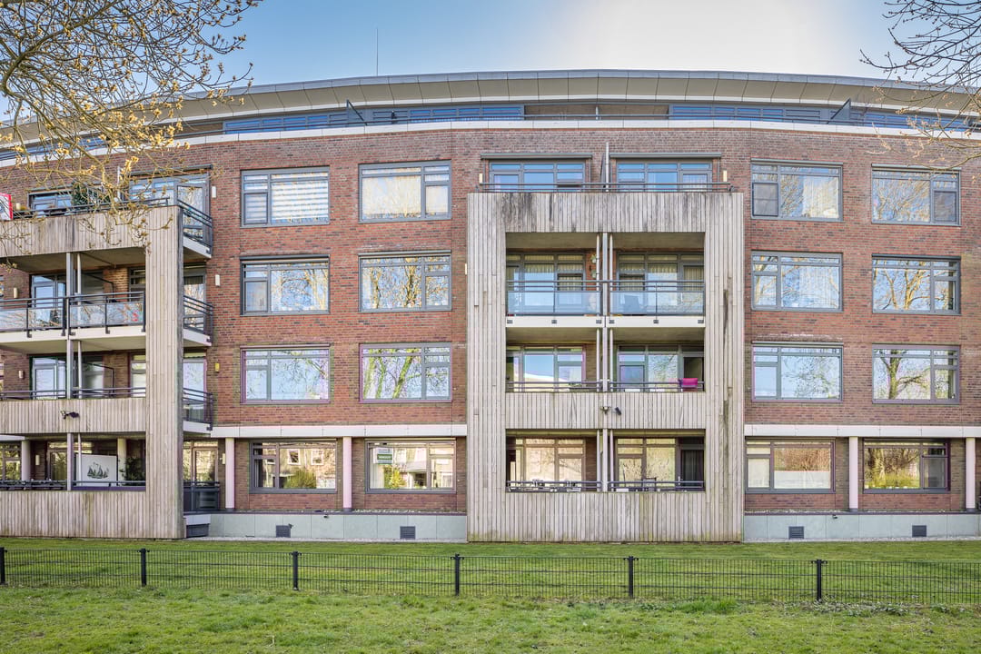 Photo 23 of Hendrika van Tussenbroeklaan 52