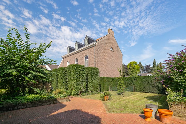 Foto 23 van Tongerseweg 241