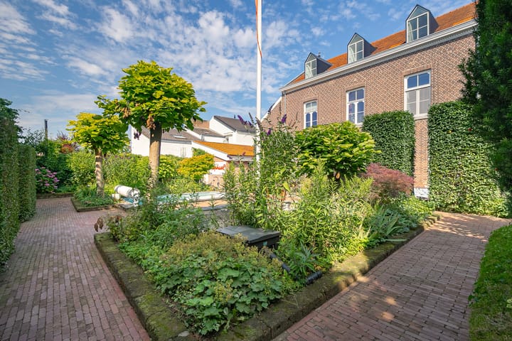 Foto 25 van Tongerseweg 241