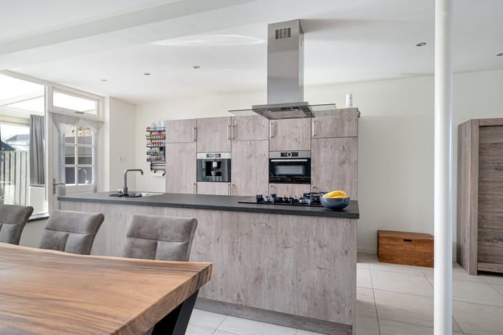 Foto 9 van Merodestraat 4