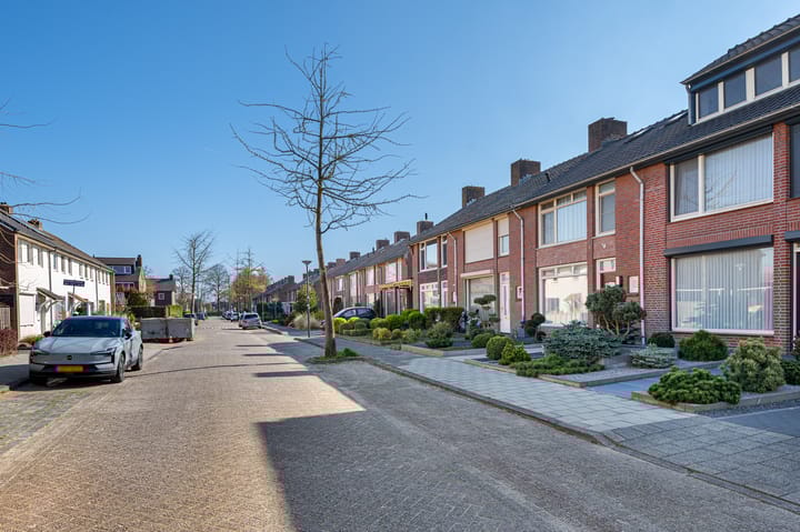 Foto 31 van Merodestraat 4